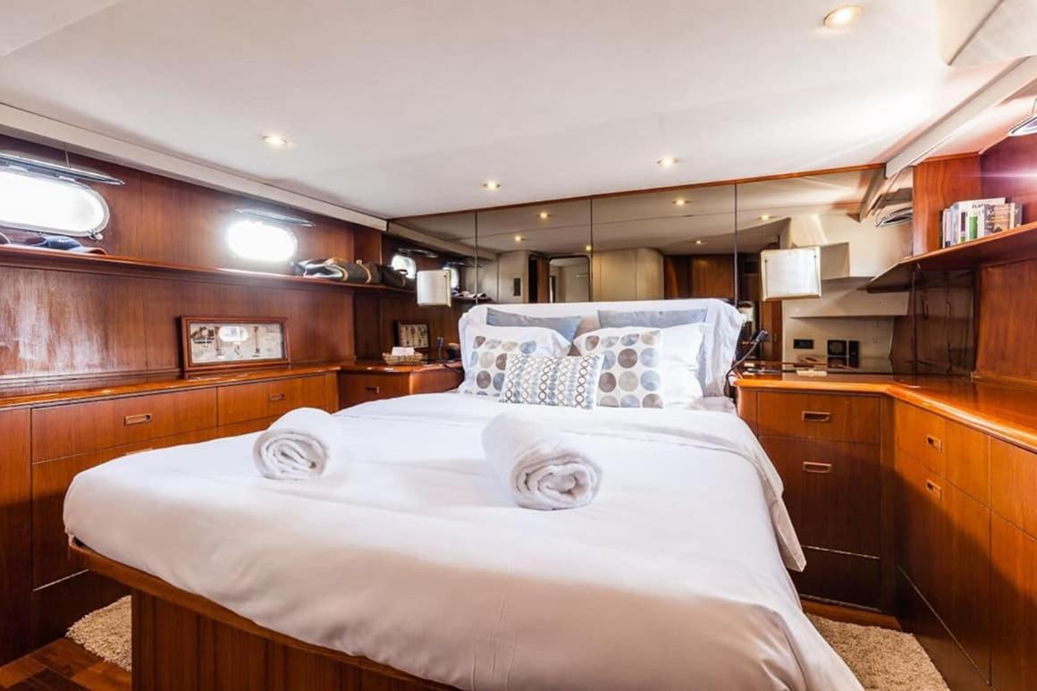 Hotel Ocean Yacht Trawler - Le Caloa Porto Vecchio Esterno foto